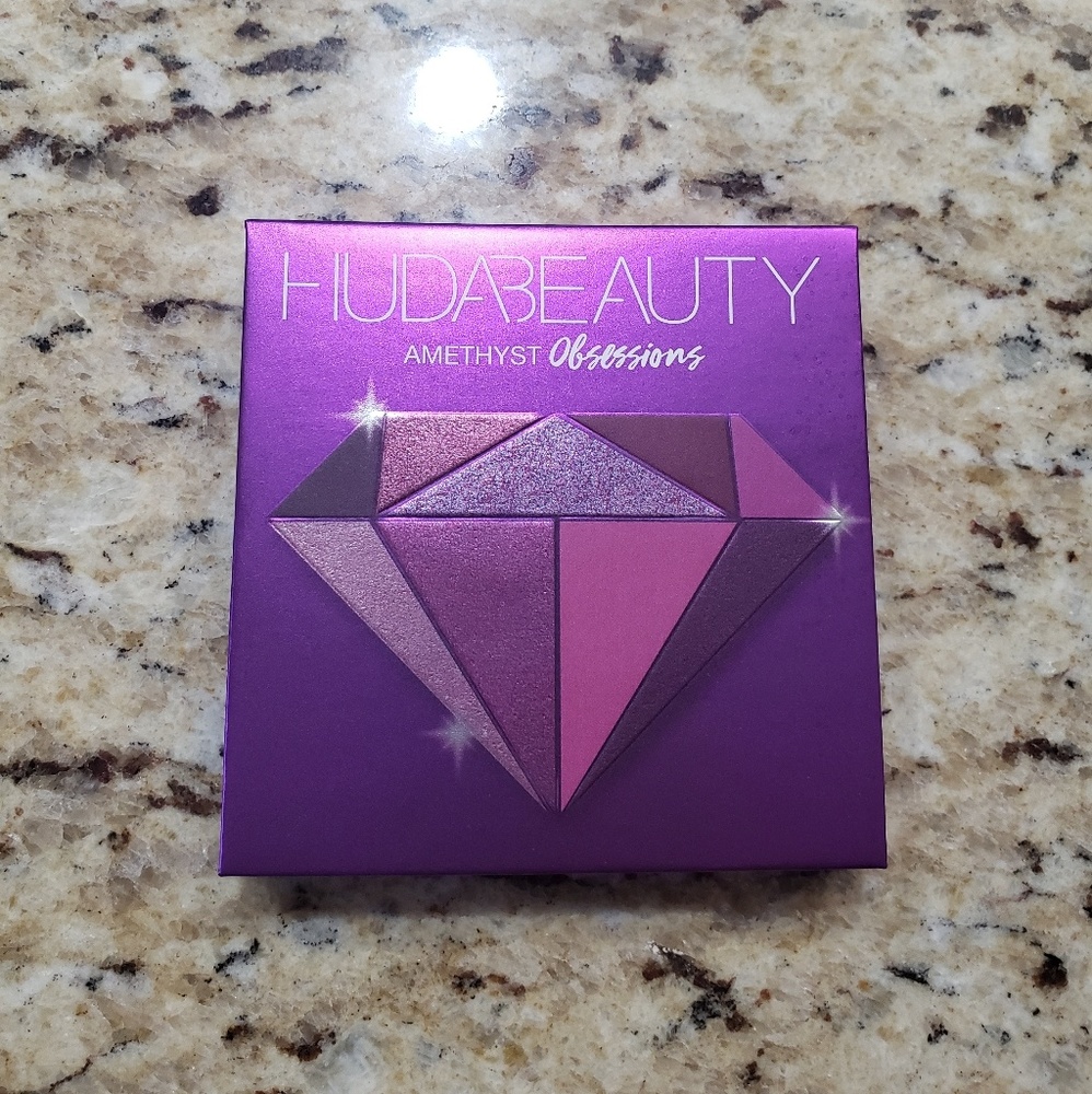 Huda Beauty Obsessions Eyeshadow Palette Amethyst